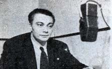 Mihai Zirra la microfon (1943)