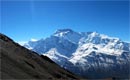 Doi alpinişti români se pregătesc să cucerească vârful Annapurna din Himalaya