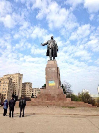 Monumentele lui Lenin din oraele Dergaci i Harkov au fost demontate