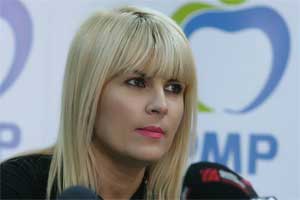 Preedintele PMP, Elena Udrea, este candidatul formaiunii la alegerile prezideniale