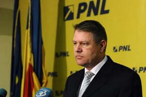 Klaus Iohannis i va depune astzi candidatura la Biroul Electoral Central
