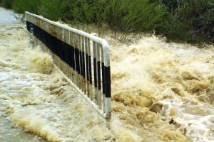 Codul galben de inundaii se menine n Moldova, Transilvania i Dobrogea