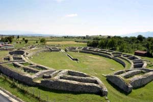 Amfiteatrul antic de la Ulpia Traiana Sarmizegetusa va fi reconstruit