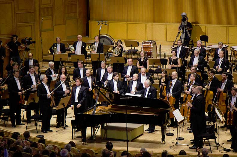 Orchestra Simfonic Radio din Stuttgart, pe scena Festivalului Internaional al Orchestrelor Radio