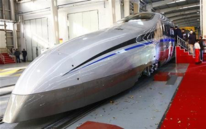 China testeaz un `tren glon` care atinge viteza de 500km/h