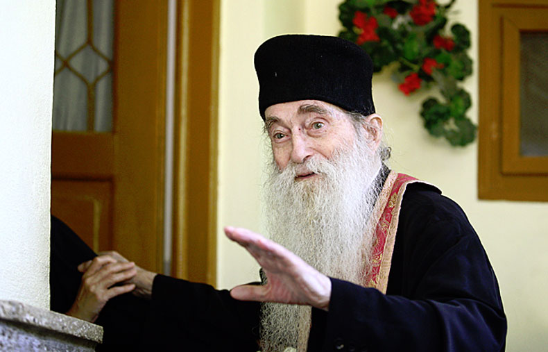 PORTRET: Arsenie Papacioc - unul dintre cei mai mari duhovnici ai ortodoxiei