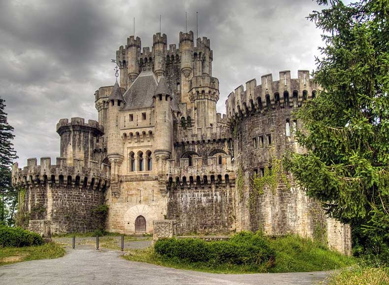 Castelul Butrn, simbol al rii Bascilor, scos la licitaie online