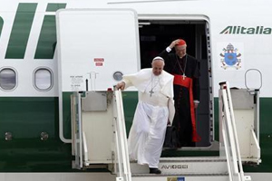 Avionul Vaticanului a obinut permisiunea de a traversa spaiul aerian al Chinei